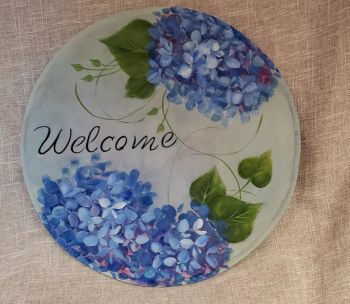 Hydrangea on the Round